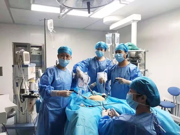 学术派 | 我院妇产科成功完成腹腔镜下宫颈髂耻韧带悬吊术加阴道前后